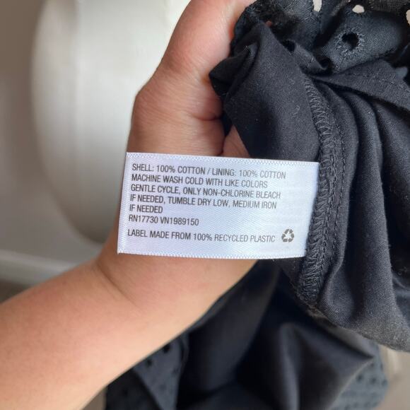 A New Day Black Eyelet Preppy Puff Sleeve Blouse Size Small - Picture 6 of 9